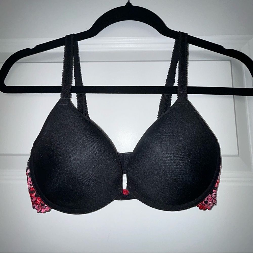 Wacoal 85819 Wireless Lace Padded Bra